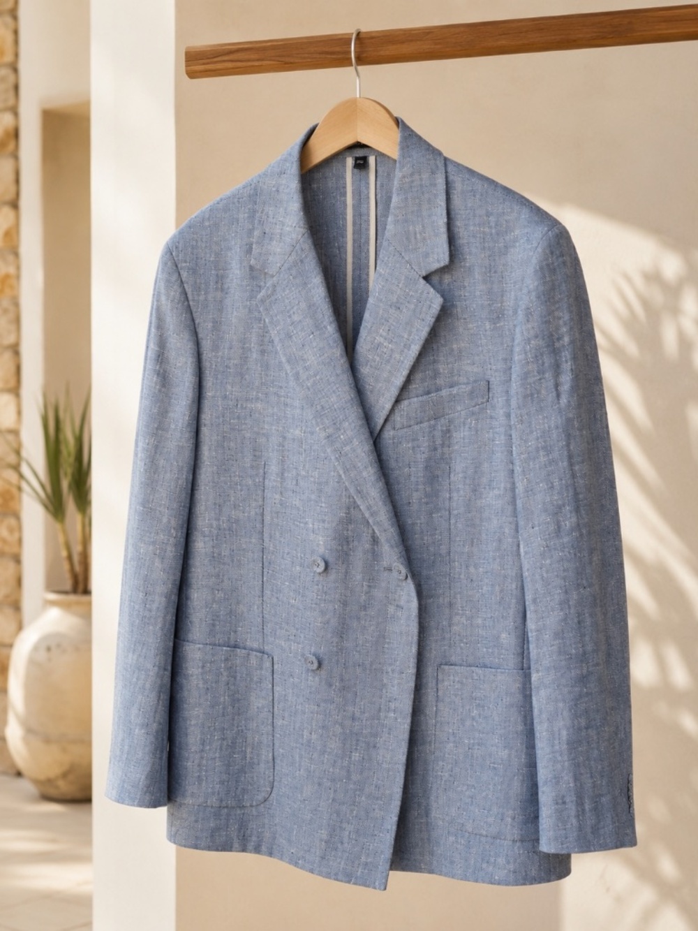 Express Men’s 42R / 33 Chambray Blue Linen Suit with Shorts
